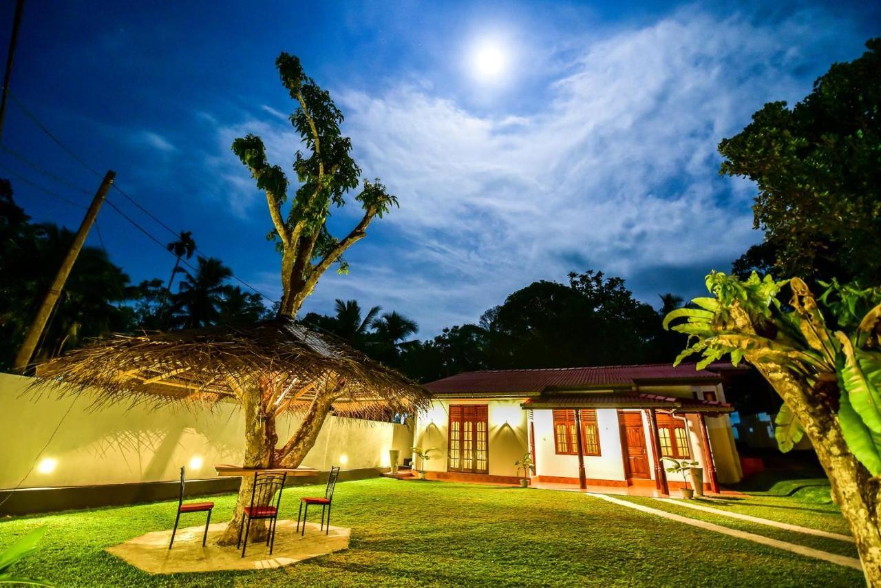 The Senu Grand Villa Hikkaduwa Exterior photo